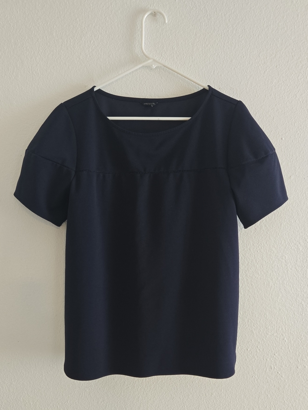 Ann Taylor Women's Large Dark Blue Blouse